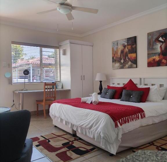 Пансион @47 Guest House