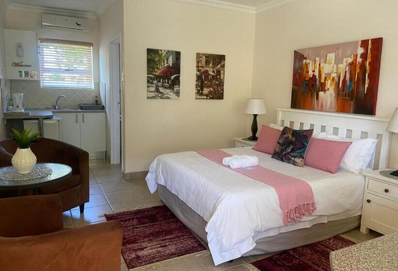 Пансион @47 Guest House