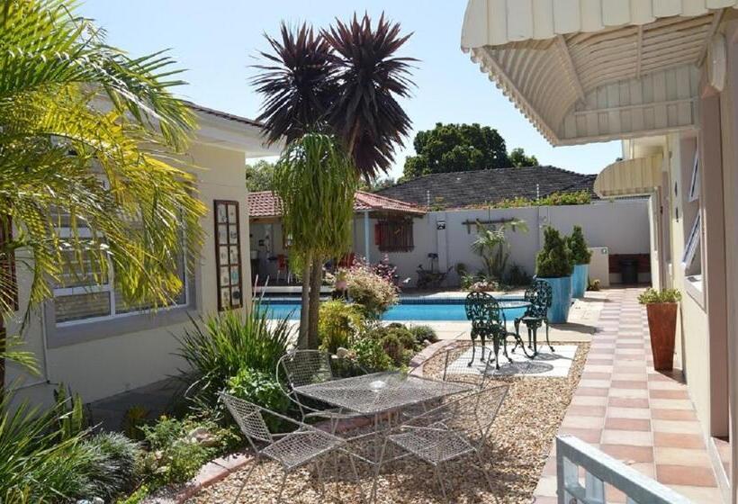 Пансион @47 Guest House