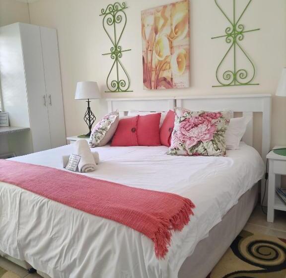 Пансион @47 Guest House