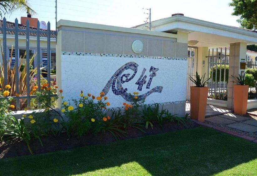 Пансион @47 Guest House