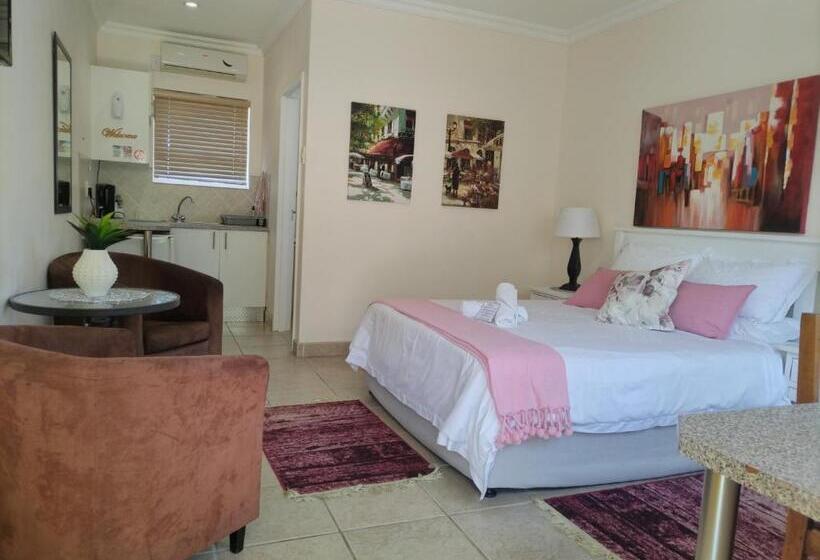 Пансион @47 Guest House