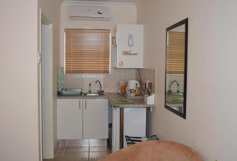 Пансион @47 Guest House