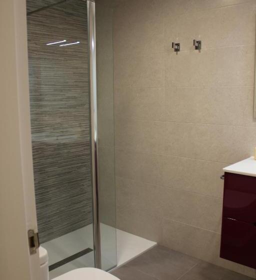 پانسیون Apartamento Sanguesa