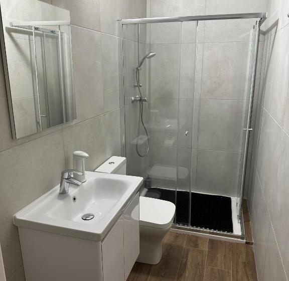 پانسیون Capital Heights Room, Victoria