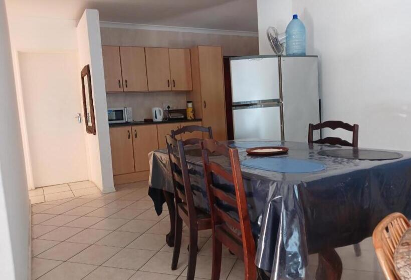 פנסיון Coega Harbour View Guesthouse