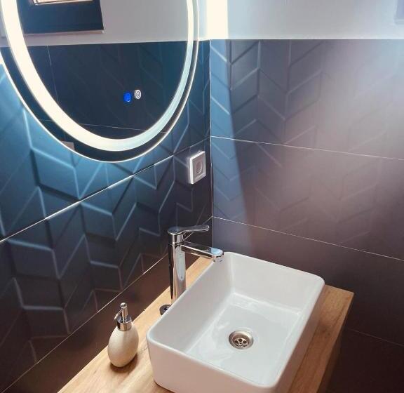 بنسيون Flori De Tei Maramures