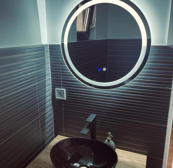 بنسيون Flori De Tei Maramures