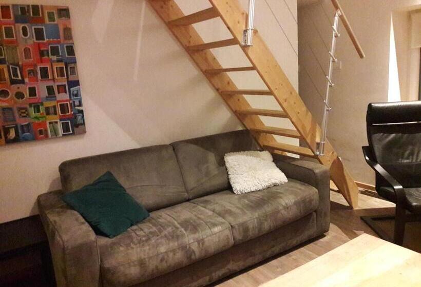 פנסיון La Cave Au Chat Pitre  Le Fenil