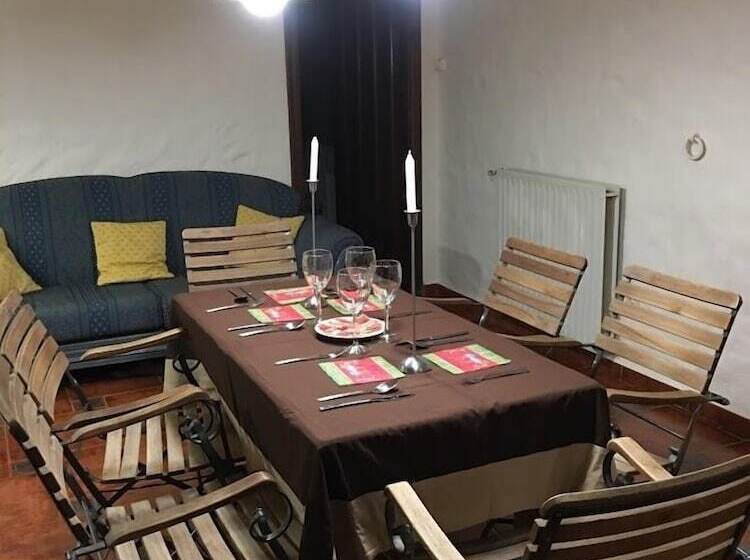 بنسيون Casa Rural Los Algarrobales