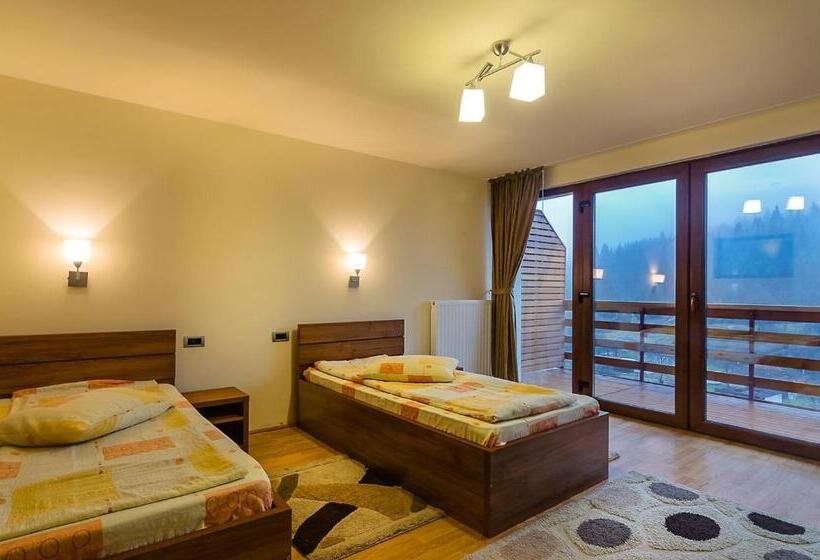 ペンション Panorama Pietrei Craiului