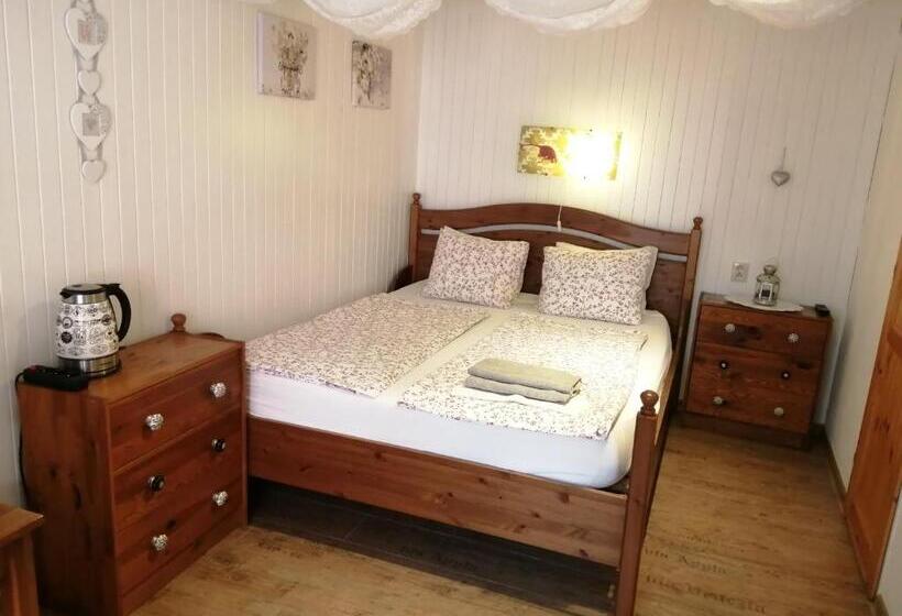 펜션 Penzión Vilka Podhájčanka