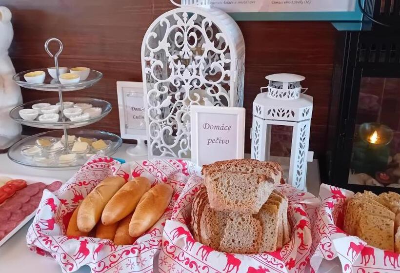 펜션 Penzión Vilka Podhájčanka