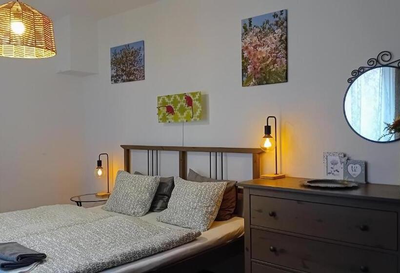 펜션 Penzión Vilka Podhájčanka