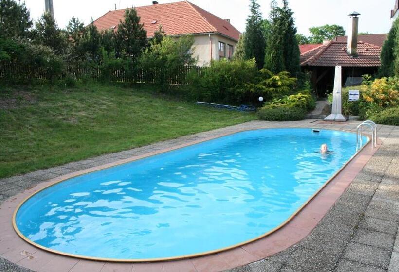 ペンション Penzion Přeštěnice