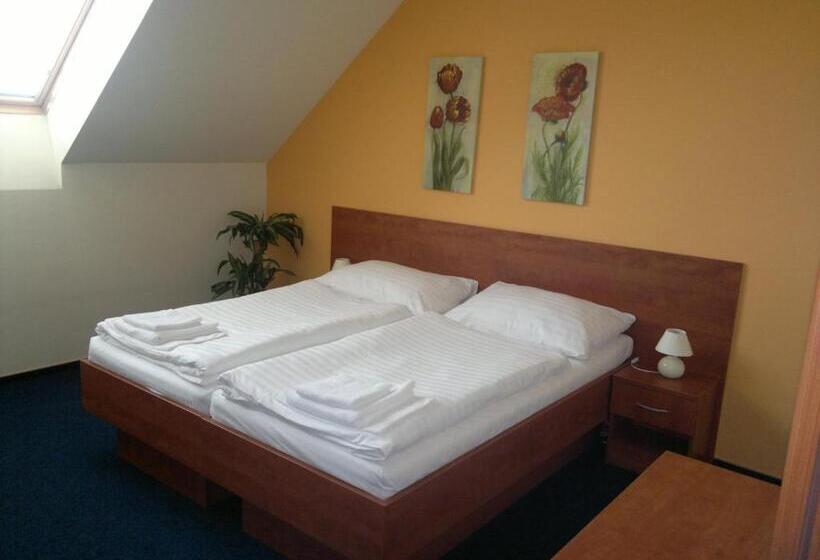 ペンション Penzion Přeštěnice