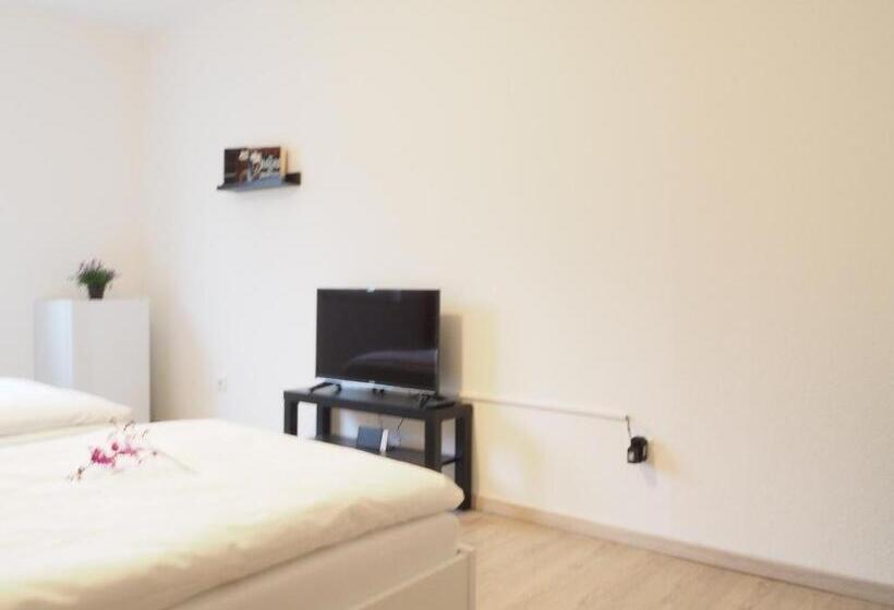 Пансион Neumarkt Wohnung