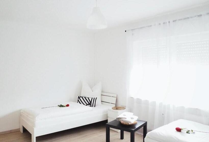 Пансион Neumarkt Wohnung