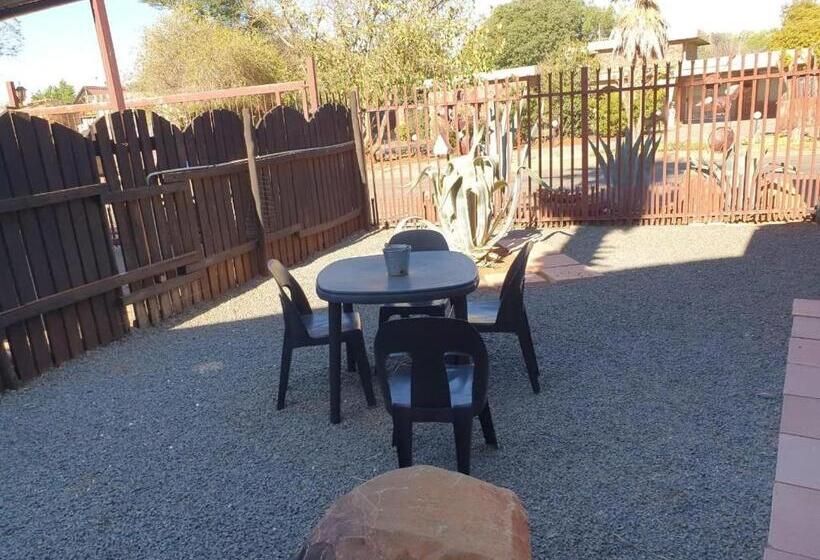 Пансион The Flower Guest House