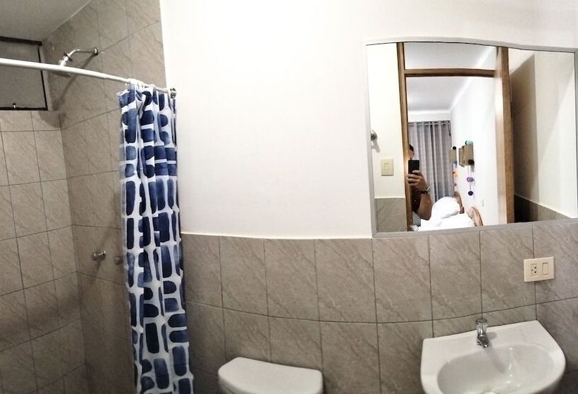 ペンション The Hannah S House