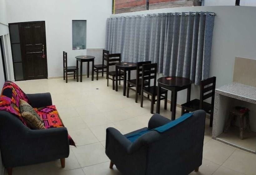 ペンション The Hannah S House