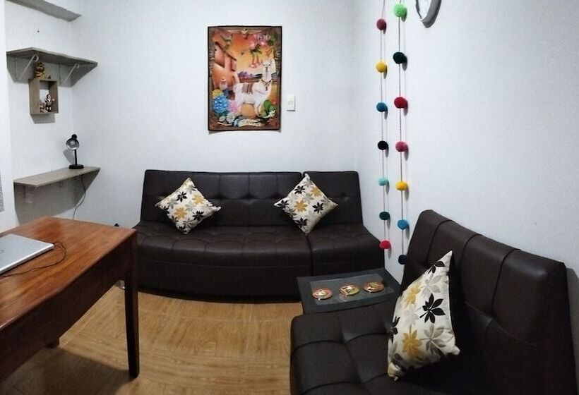 ペンション The Hannah S House