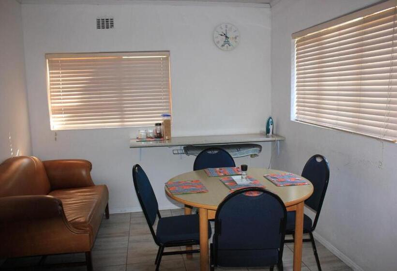 بنسيون Three Arches Guesthouse