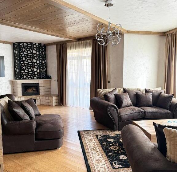 펜션 V Chalet Residence