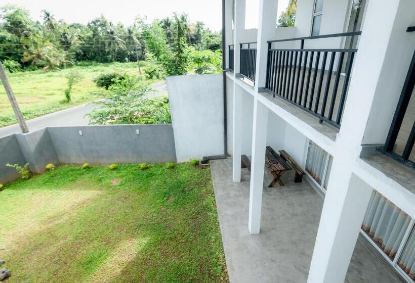 بنسيون Villa 38 By Royal Exotic Ceylon