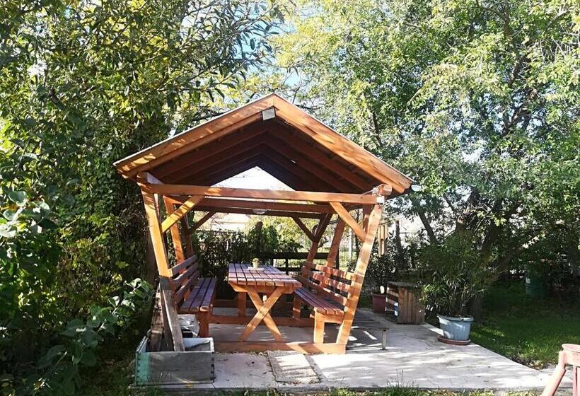 膳宿费 Vár Liget Vendégház