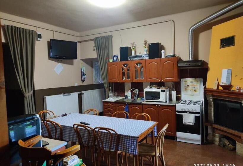 膳宿费 Vár Liget Vendégház