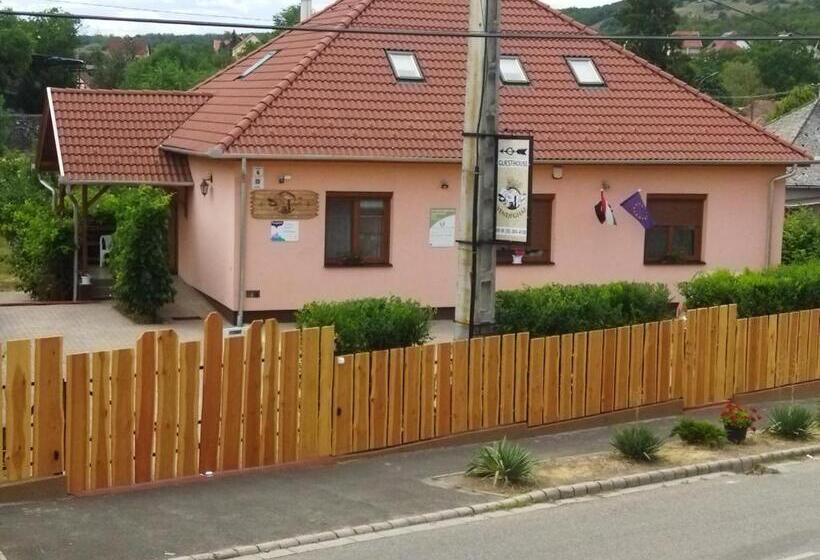 膳宿费 Vár Liget Vendégház