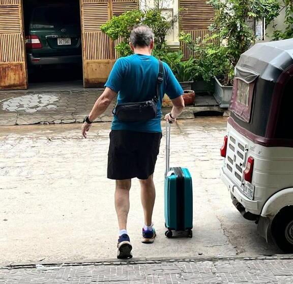 پانسیون White House Guesthouse