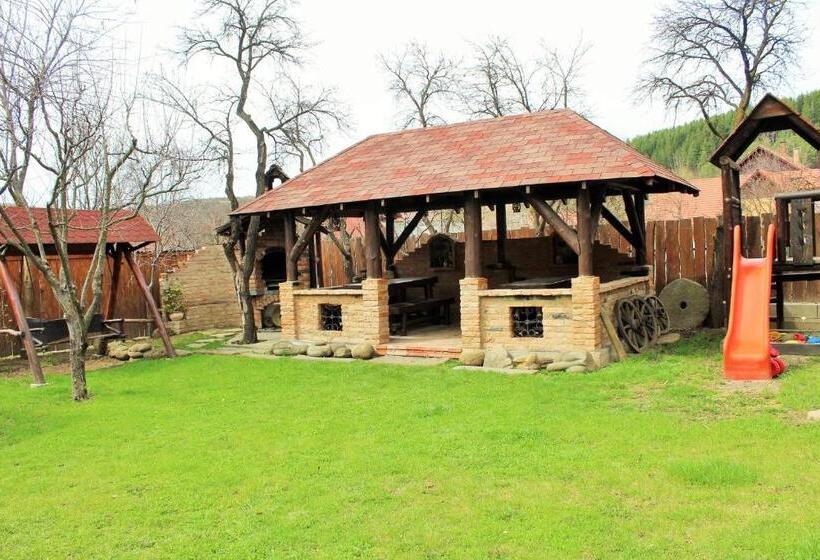 펜션 Zsuzsanna Paraszthaz