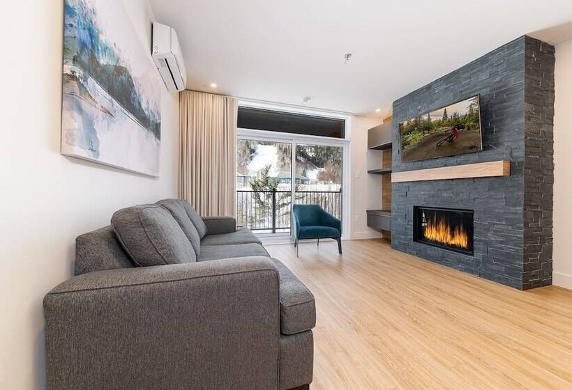 Les Caches De La Grande Pointe