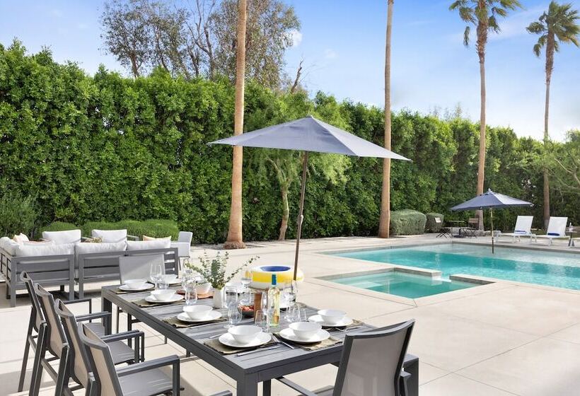 Polo Villa 7 By Avantstay Features Entertainer S Backyard + Game Room 260316 5 Bedrooms