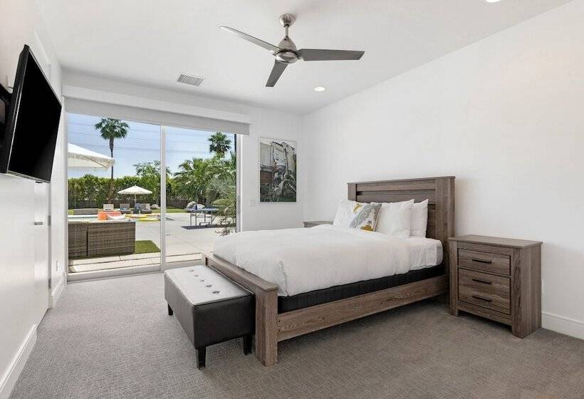 Polo Villa 7 By Avantstay Features Entertainer S Backyard + Game Room 260316 5 Bedrooms