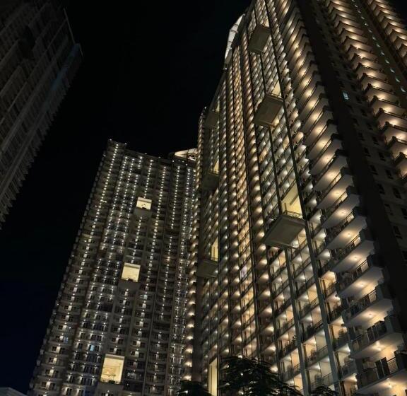 Prisma Residences By La Casa Staycation