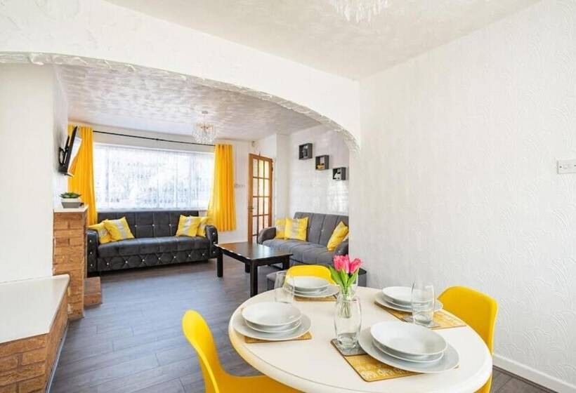 住所  Cosy House Near Lea Hall Train Station Bhx Nec Nia