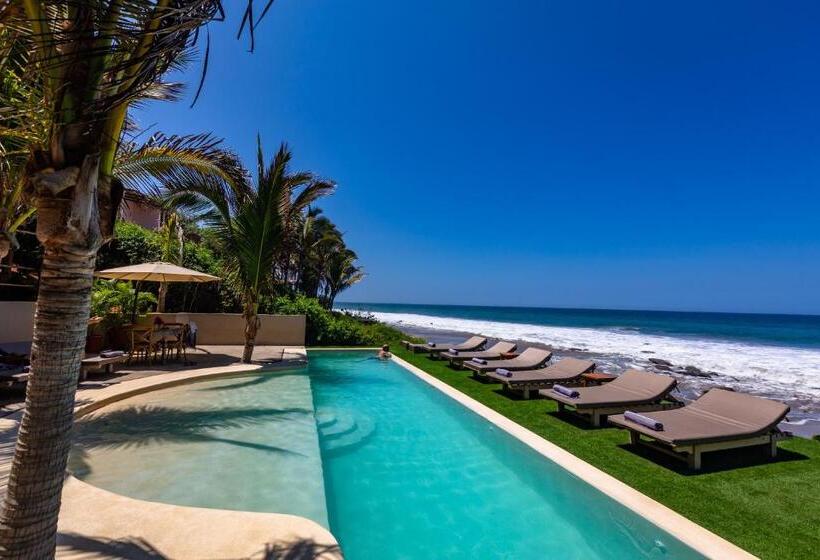 Курорт Adobe Villas