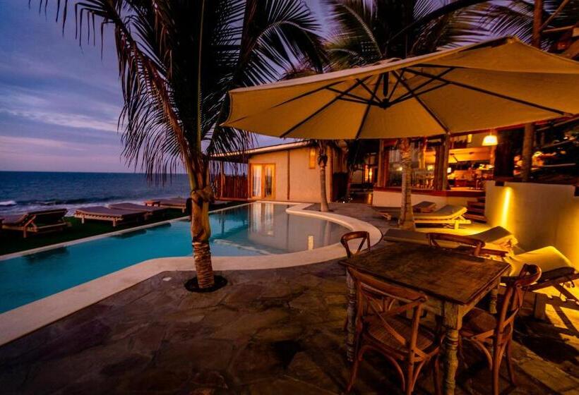 Курорт Adobe Villas