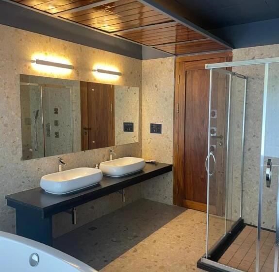 אתר נופש Biranji Aqua Retreat