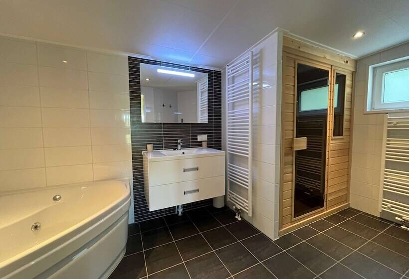 استراحتگاه Europarcs De Wiltzangh