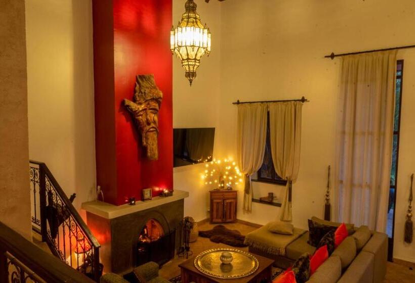 ریاض Villa Septha