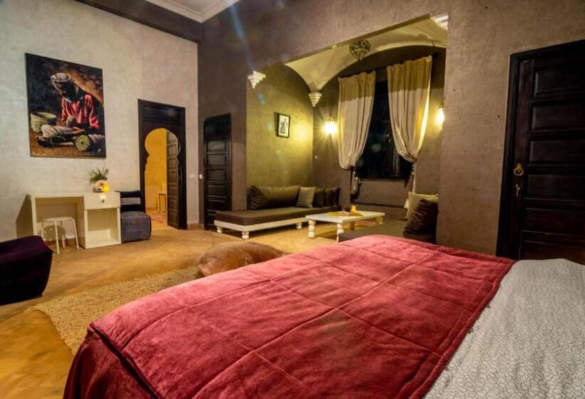 ریاض Villa Septha