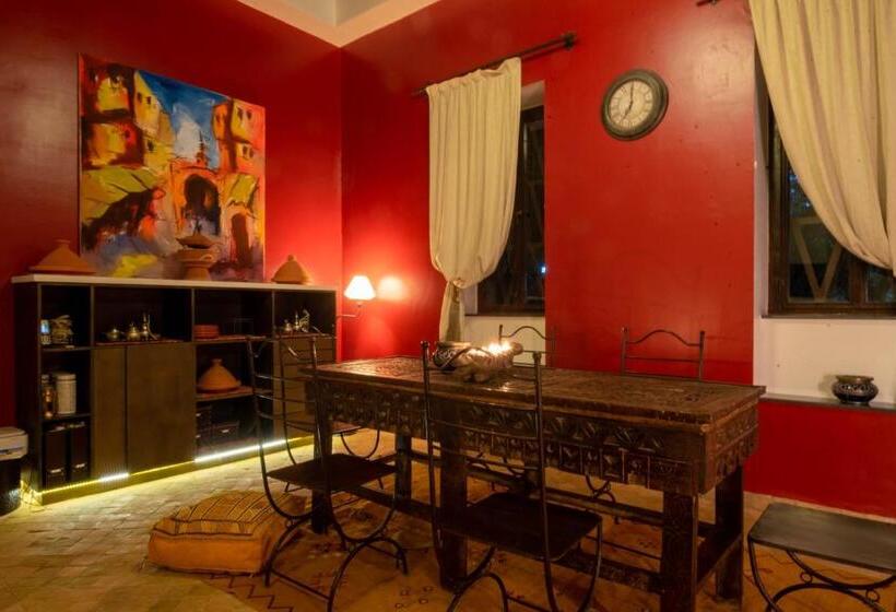 ریاض Villa Septha