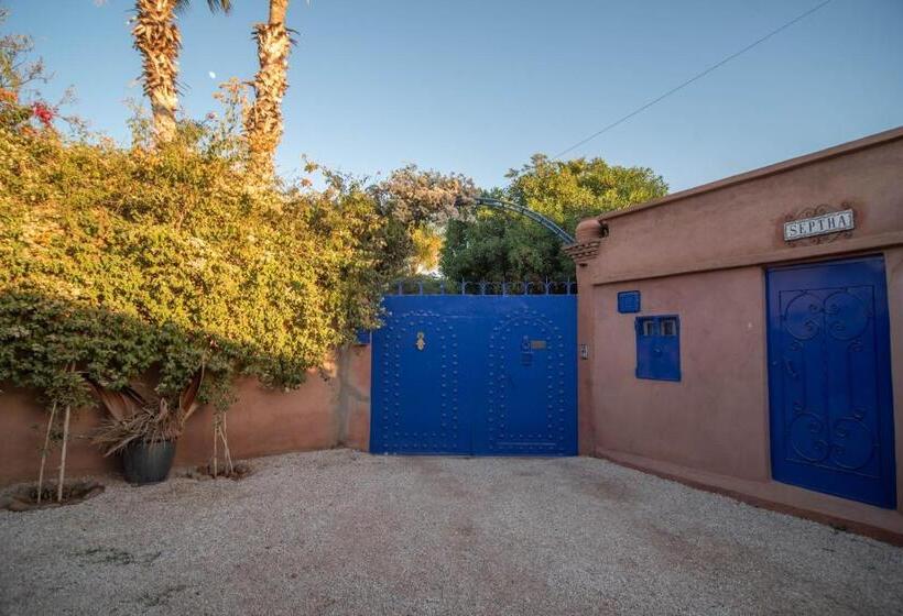 ریاض Villa Septha