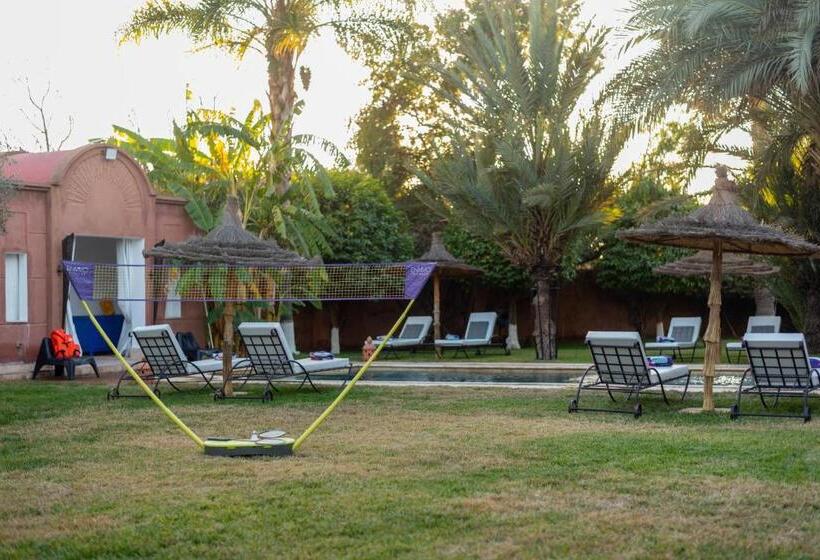 ریاض Villa Septha