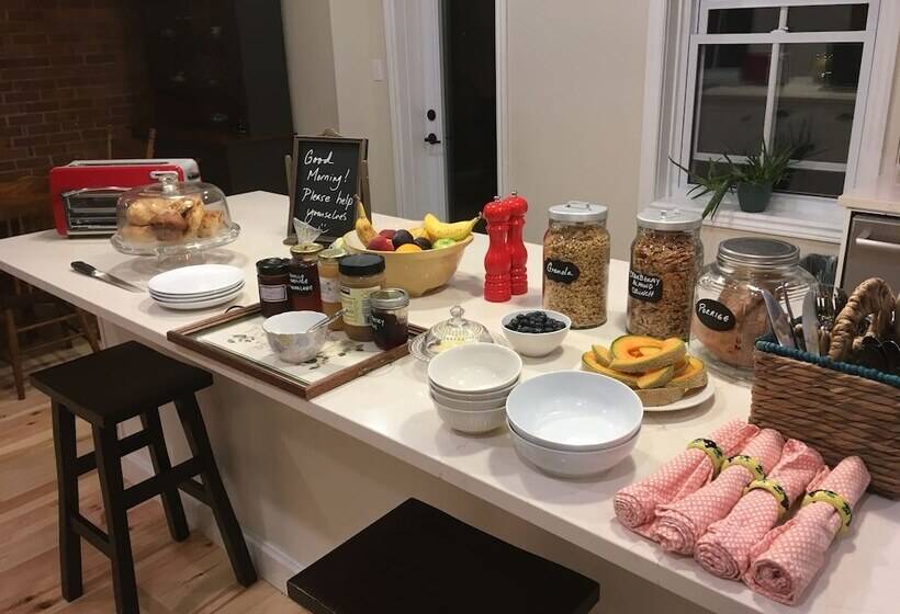 Sawyer S Creek Bed And Breakfast