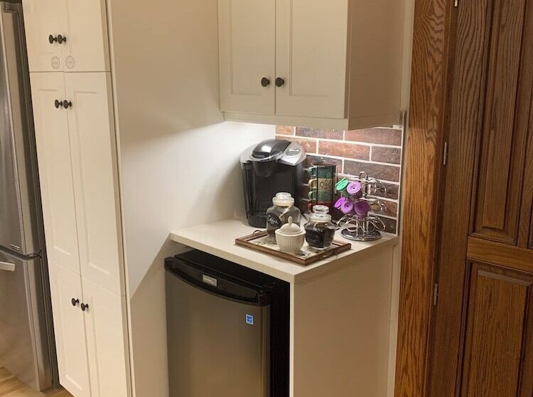 Sawyer S Creek Bed And Breakfast